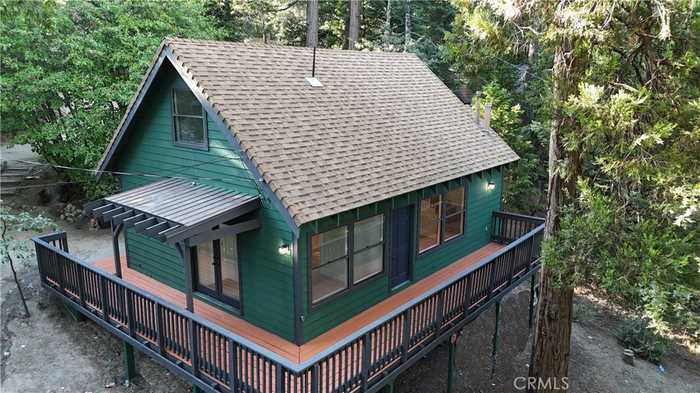 photo 1: 27150 Little Bear Road, Blue Jay CA 92317