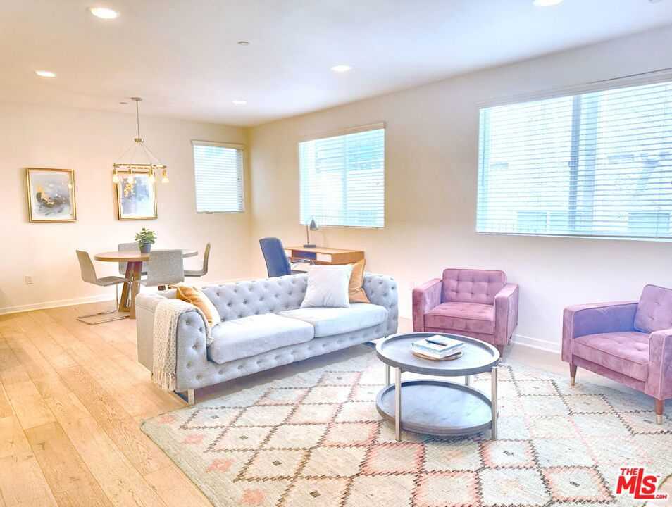 photo 3: 11912 Laurelwood Drive Unit 103, Studio City CA 91604