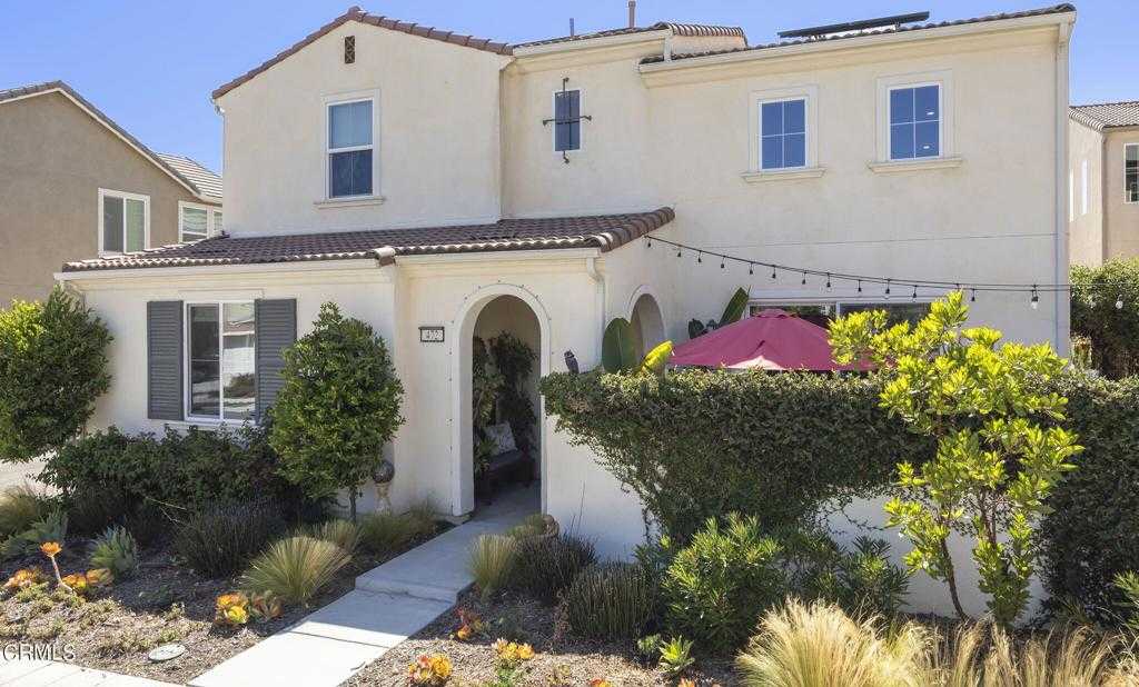 photo 2: 472 Tibbetts Street, Santa Paula CA 93060