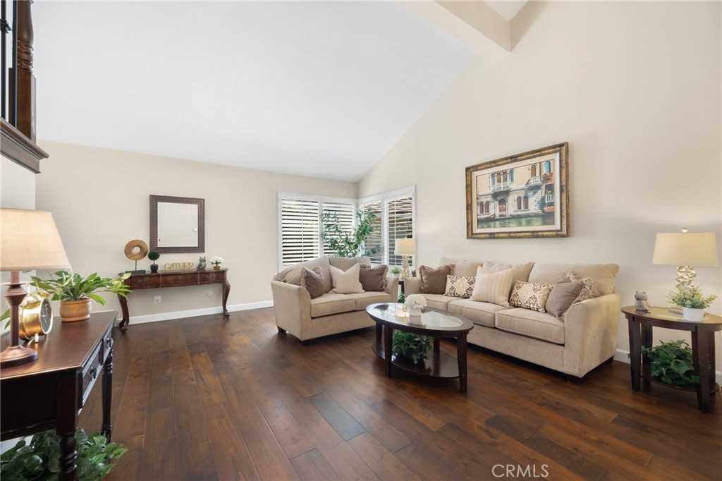 photo 3: 17440 Olive Tree Circle, Yorba Linda CA 92886