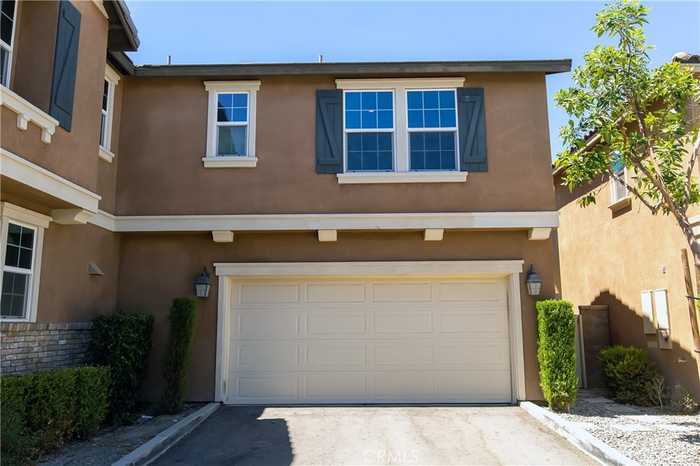 photo 2: 13085 Goldenrod Drive, Eastvale CA 92880