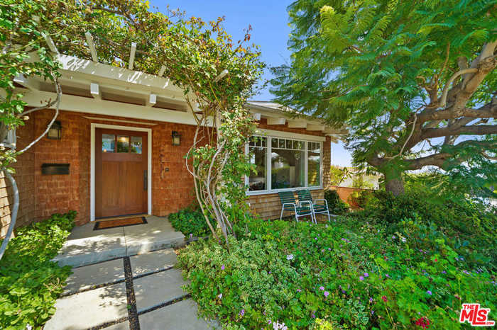 photo 2: 671 Enchanted Way, Pacific Palisades CA 90272