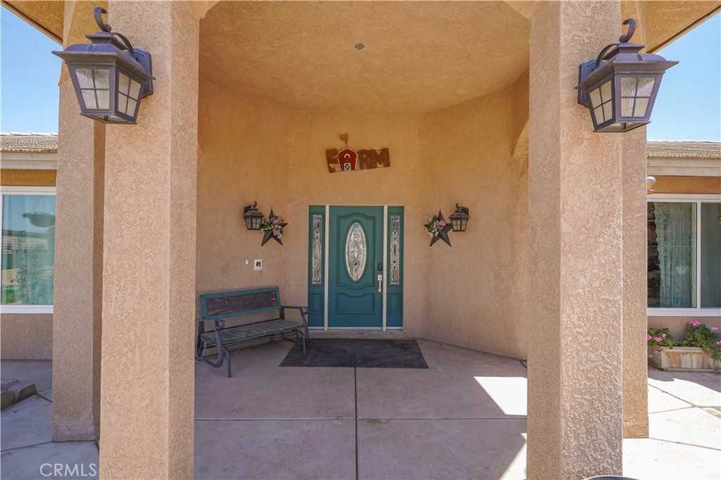 photo 3: 8787 Bellflower Street, Oak Hills CA 92344