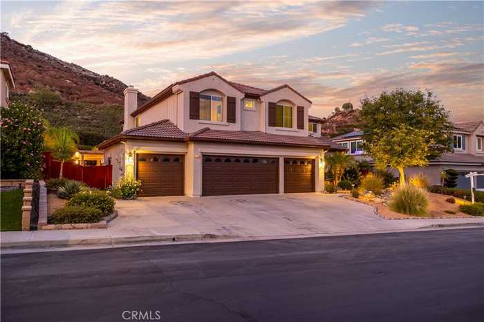 photo 2: 23860 Hollingsworth Drive, Murrieta CA 92562