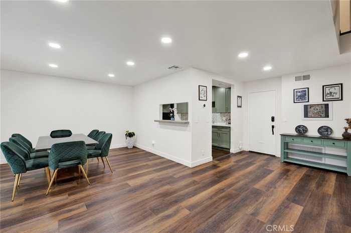 photo 2: 2721 Piedmont Avenue Unit 1, Montrose CA 91020