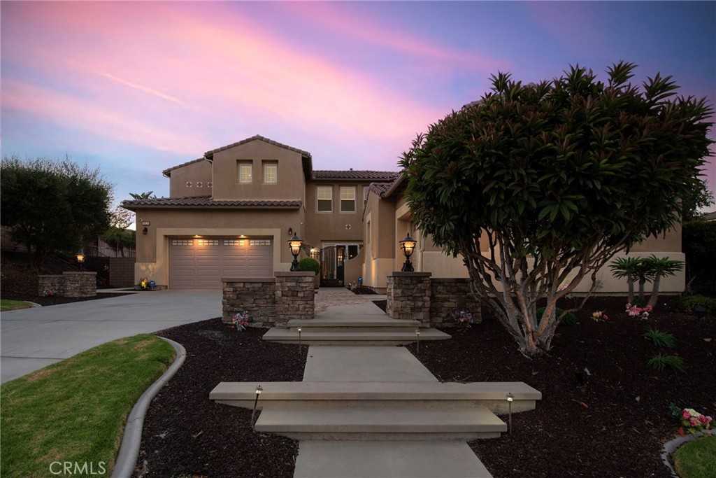 photo 1: 18333 Lakepointe Drive, Riverside CA 92503