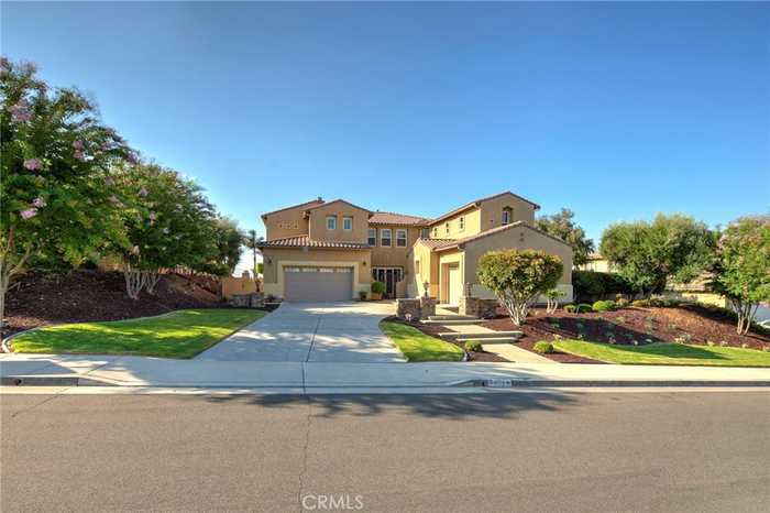 photo 2: 18333 Lakepointe Drive, Riverside CA 92503