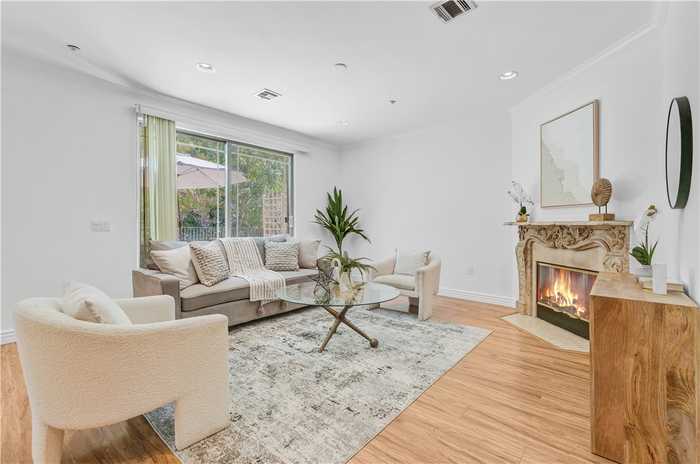 photo 1: 11145 Sunshine Unit 105, Studio City CA 91604