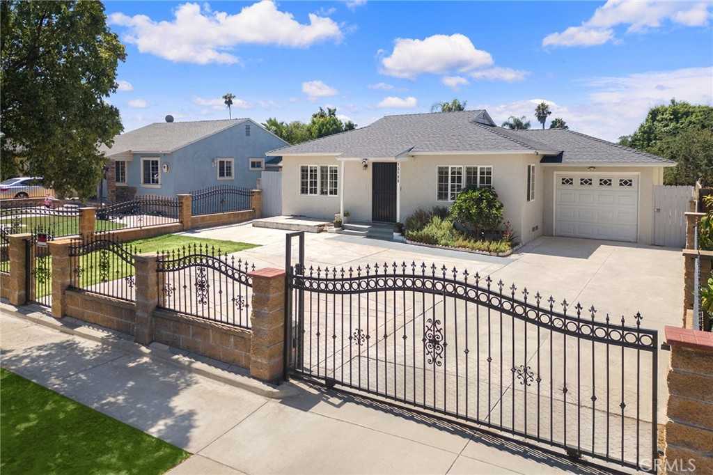 photo 1: 13106 Judith Street, Baldwin Park CA 91706