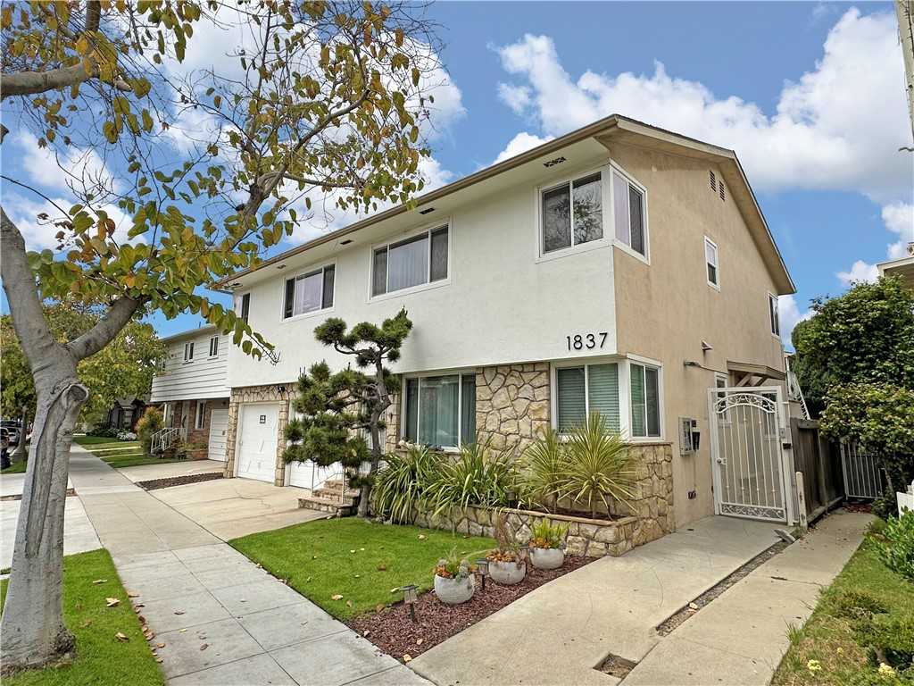 photo 1: 1837 E 3rd Street, Long Beach CA 90802