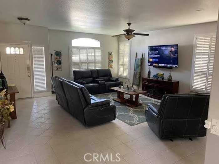 photo 2: 37241 Floral Creek Circle, Murrieta CA 92562