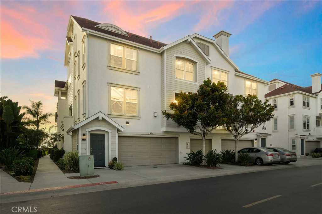 photo 2: 815 Harbor Cliff Way Unit 238, Oceanside CA 92054