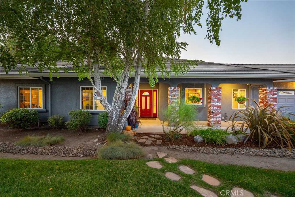 photo 2: 820 Golden Meadow Drive, Paso Robles CA 93446