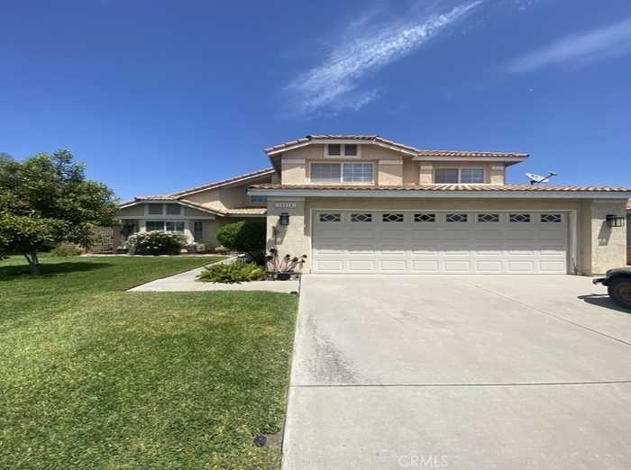 photo 1: 10075 Cabernet Court, Jurupa Valley CA 92509