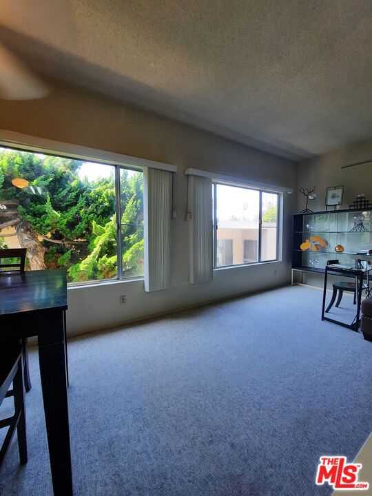 photo 2: 1021 5th Street Unit 207, Santa Monica CA 90403