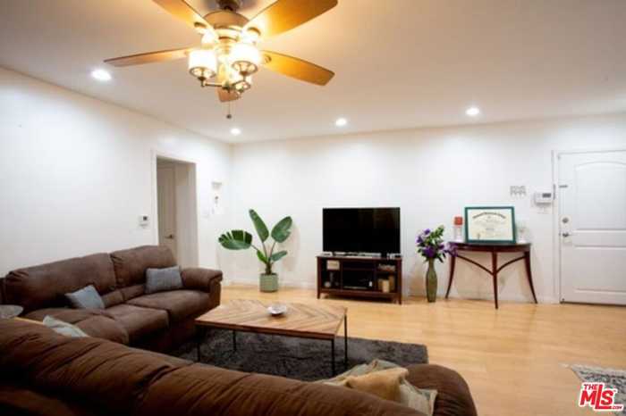 photo 2: 1144 10th Street Unit 3, Santa Monica CA 90403