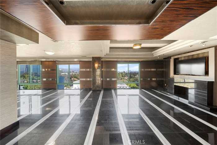 photo 1: 10336 Wilshire Blvd Unit 703, Los Angeles CA 90024