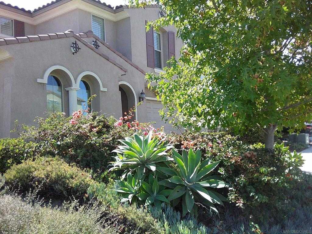 photo 1: 533 Adobe Estates Drive, Vista CA 92083