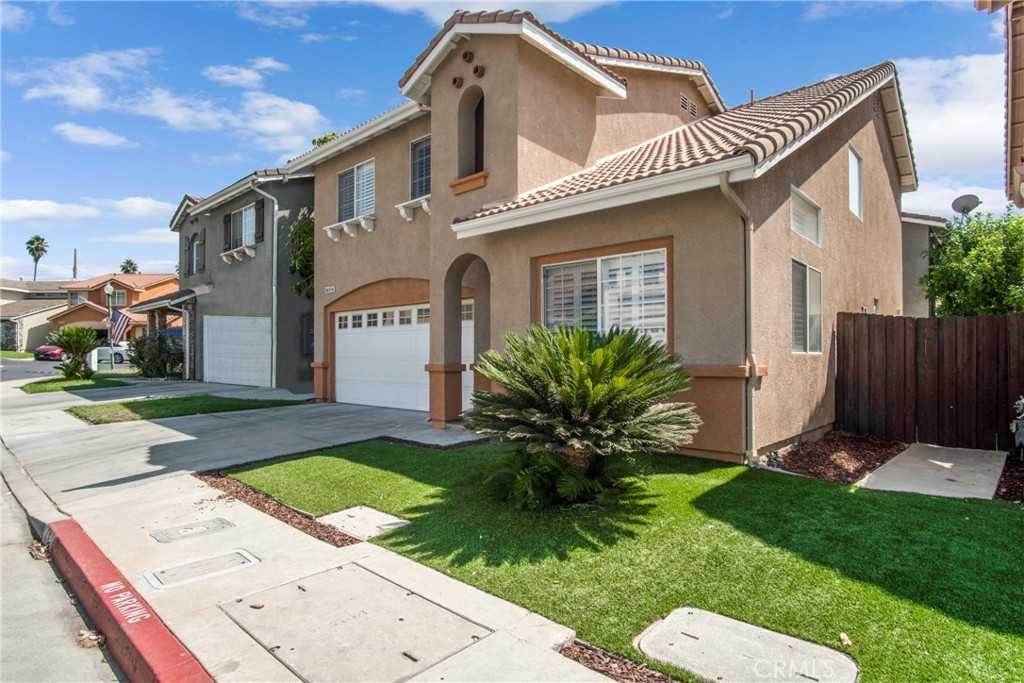 photo 2: 14614 Tundra Drive, Sylmar CA 91342