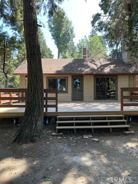 photo 2: 368 Hartman Circle, Cedarpines Park CA 92322