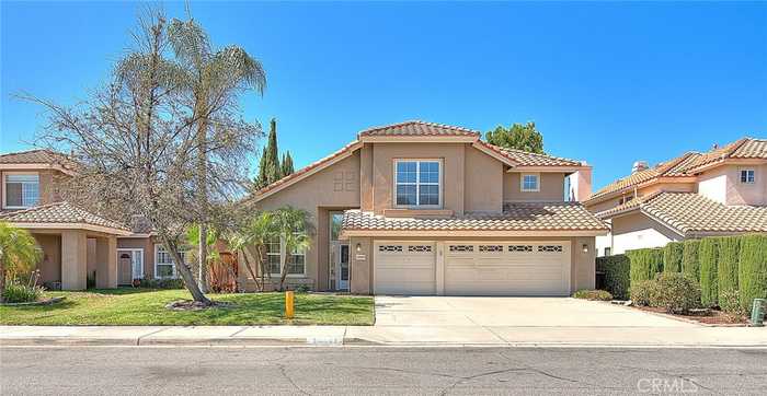 photo 1: 24049 Huntridge Drive, Murrieta CA 92562