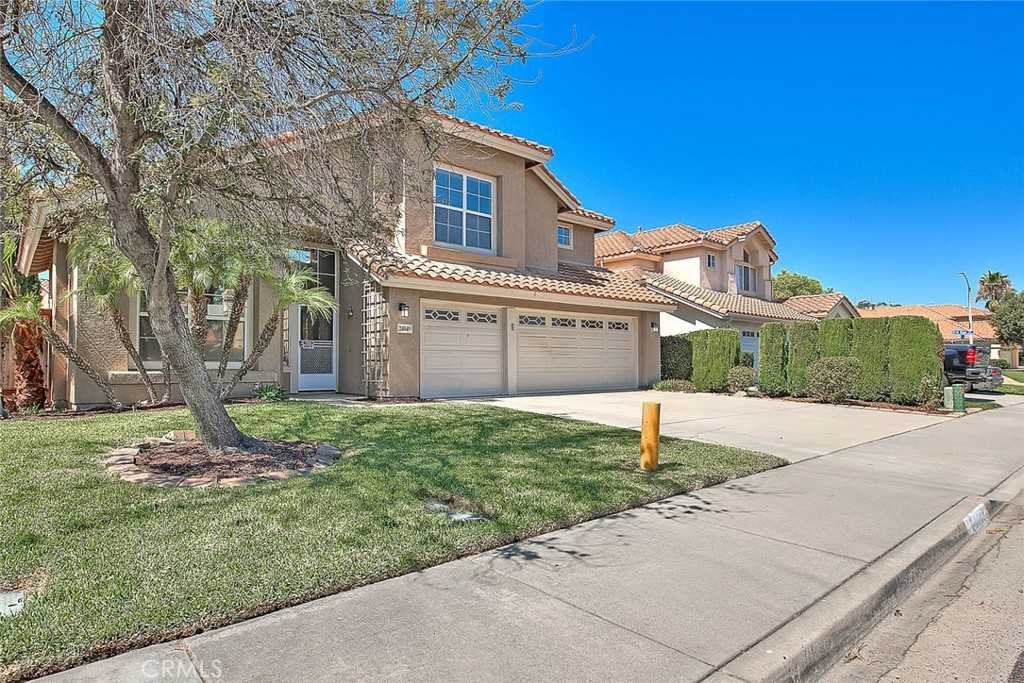 photo 3: 24049 Huntridge Drive, Murrieta CA 92562