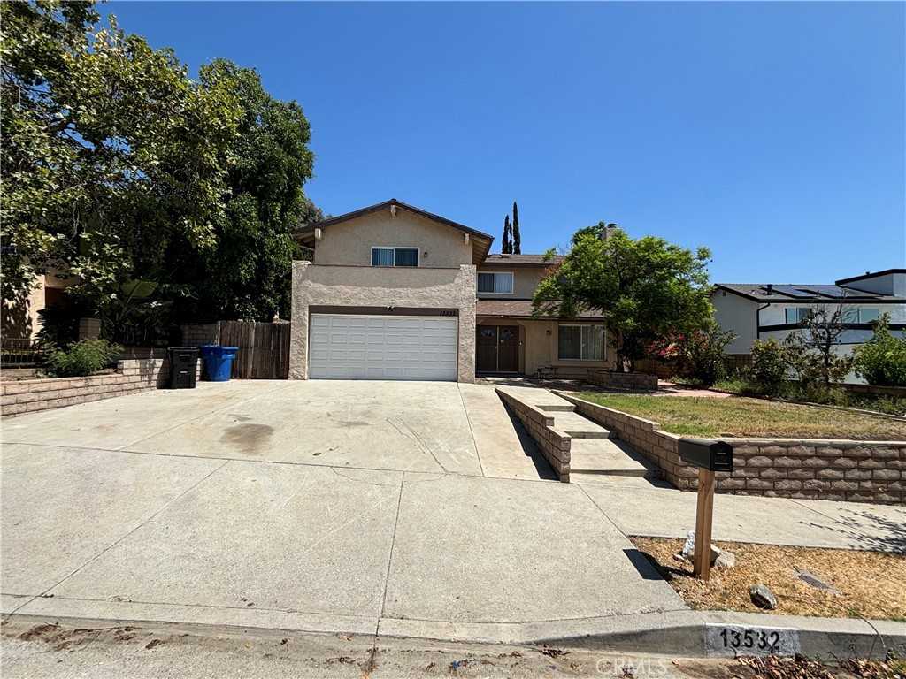 photo 2: 13532 Polk Street, Sylmar CA 91342