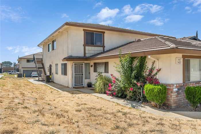 photo 2: 3417 20th Street, Highland CA 92346