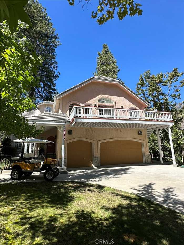 photo 1: 27442 Meadow Bay Drive, Lake Arrowhead CA 92352