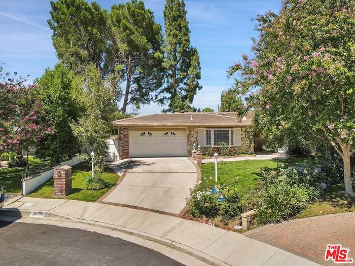 photo 2: 24153 Califa Street, Woodland Hills CA 91367