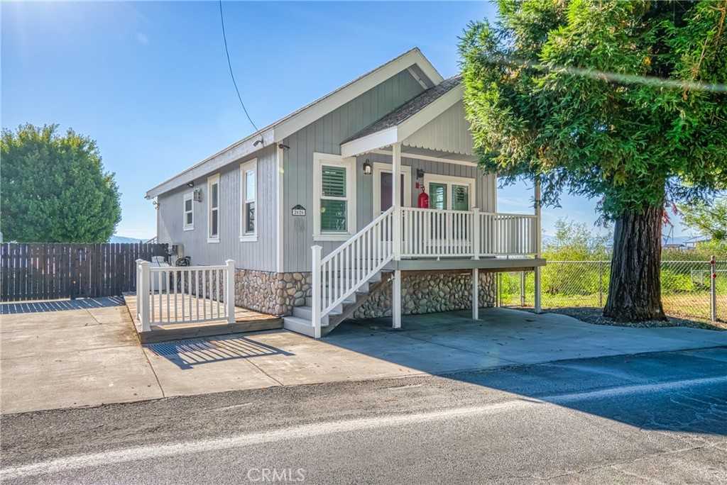 photo 1: 2626 Lakeshore Boulevard, Lakeport CA 95453