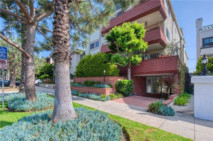 photo 1: 1127 9th Street Unit 308, Santa Monica CA 90403