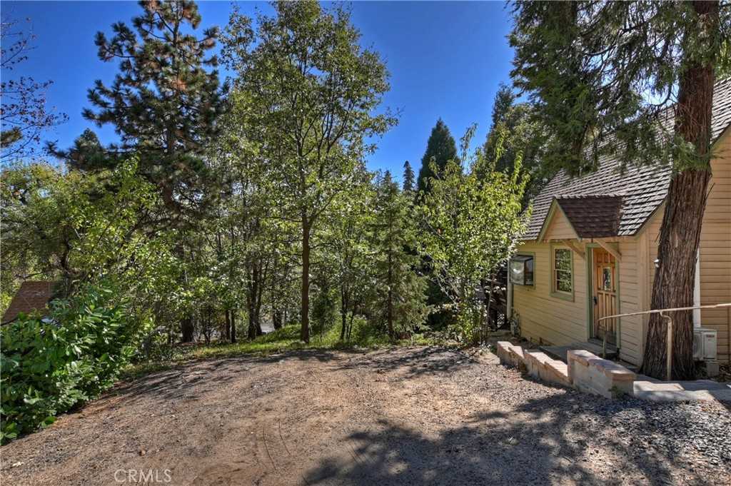 photo 2: 1262 Bear Springs Road, Lake Arrowhead CA 92378