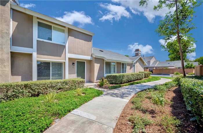 photo 1: 14 Elderglen Unit 54, Irvine CA 92604