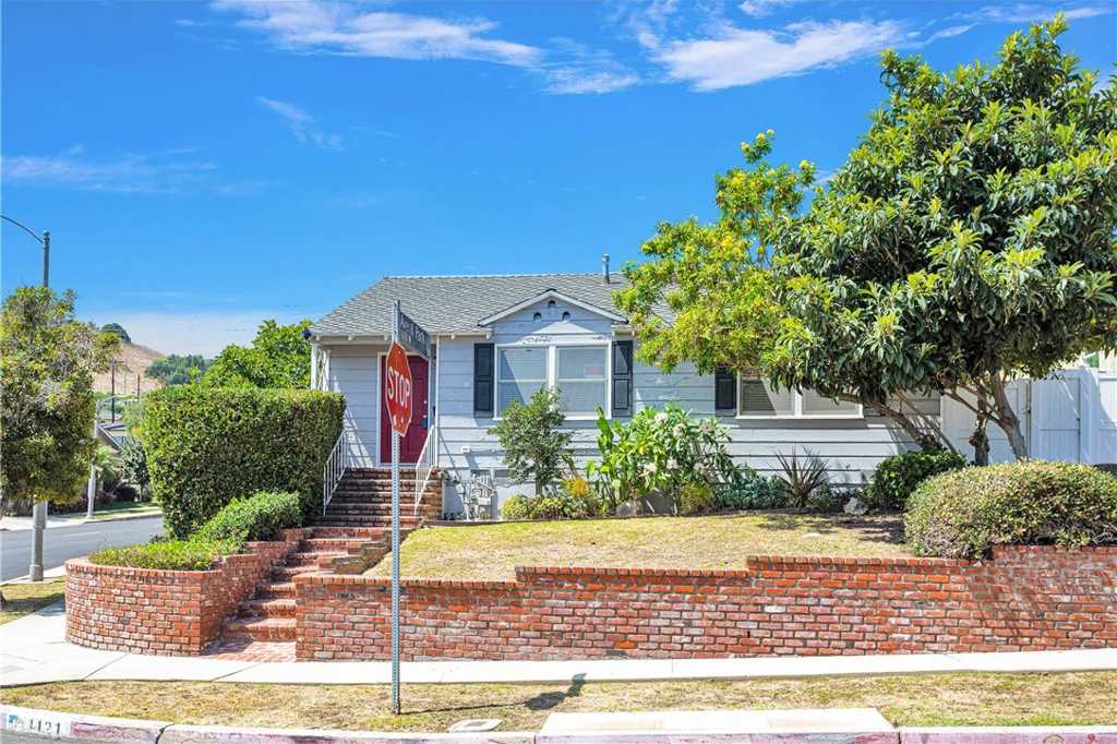 photo 1: 1121 S Wycliff Avenue, San Pedro CA 90732