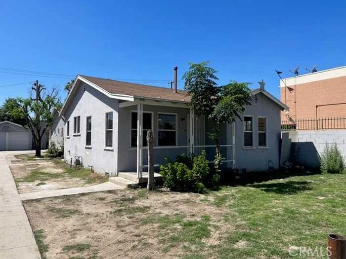 photo 1: 5010 E 59th Place, Maywood CA 90270