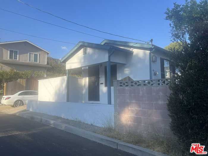 photo 1: 10052 France Avenue, Tujunga CA 91042