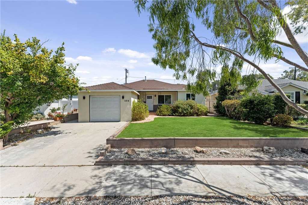 photo 2: 1104 Felbar Avenue, Torrance CA 90503