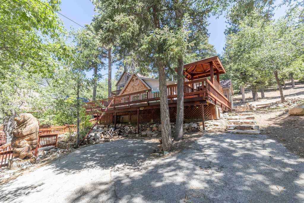 photo 1: 983 Knickerbocker Road, Big Bear Lake CA 92315