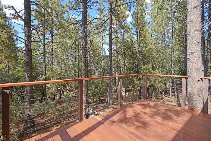 photo 2: 1601 Dogwood Way, Pine Mountain Club CA 93225