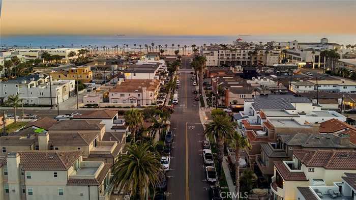 photo 36: 301 2nd Street, Huntington Beach CA 92648