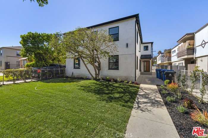 photo 2: 2625 Chariton Street, Los Angeles CA 90034