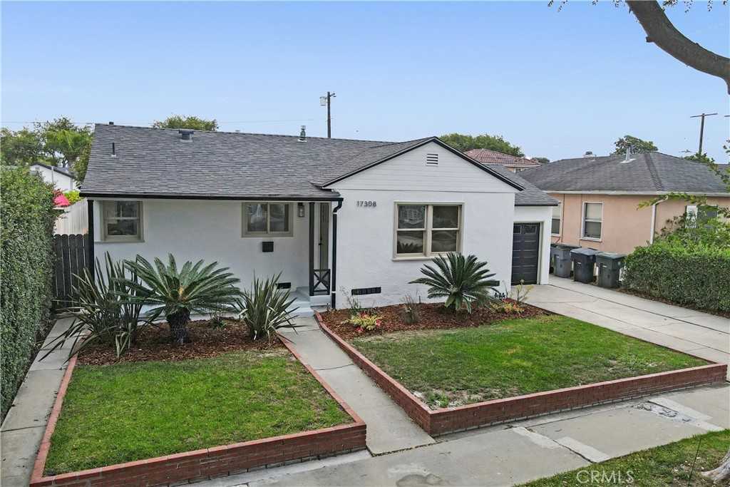 photo 2: 17308 Falda Avenue, Torrance CA 90504