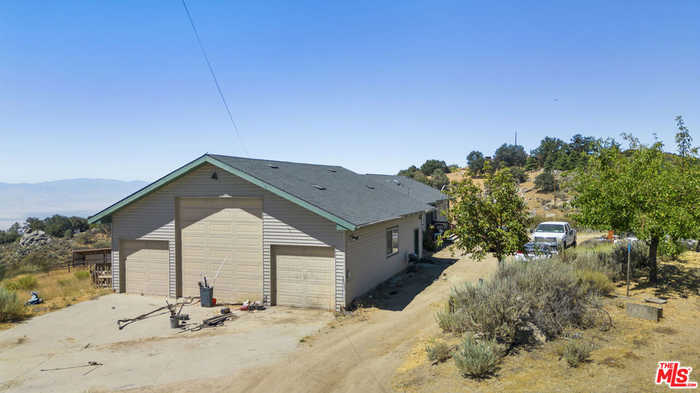 photo 1: 28840 Skyline Drive, Tehachapi CA 93561