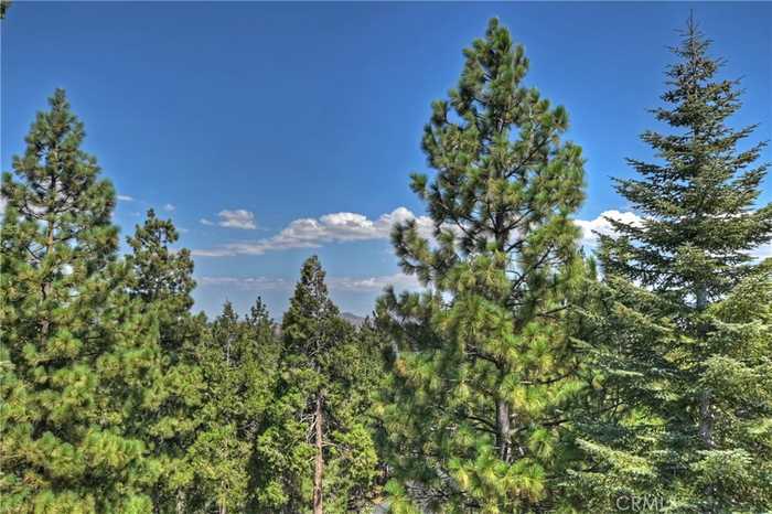 photo 2: 303 N Fairway Drive, Lake Arrowhead CA 92352