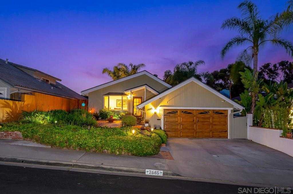 photo 2: 2685 Curie Place, San Diego CA 92122