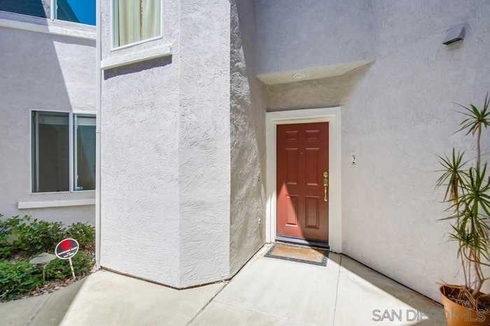 photo 2: 10918 Ivy Hill Dr Unit 2, San Diego CA 92131