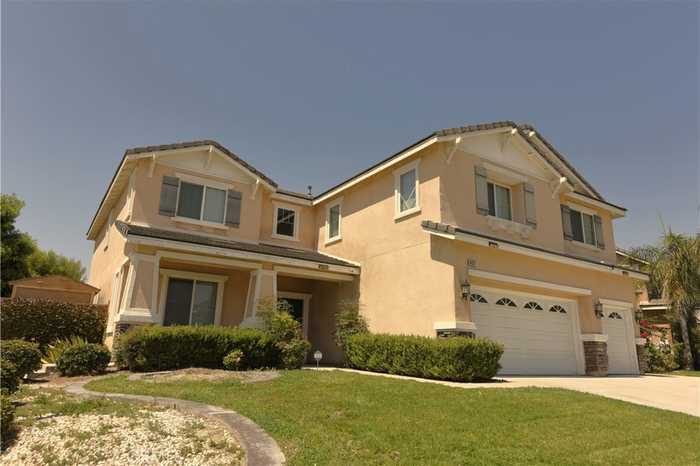 photo 2: 6137 Playfair Way, Eastvale CA 92880