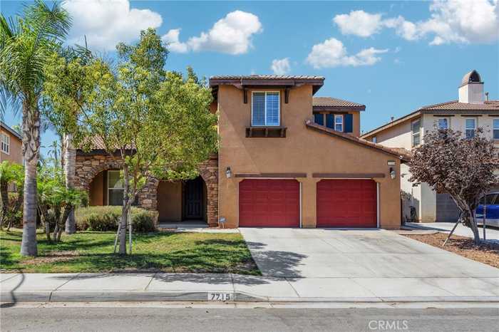 photo 2: 7715 Shadyside Way, Eastvale CA 92880