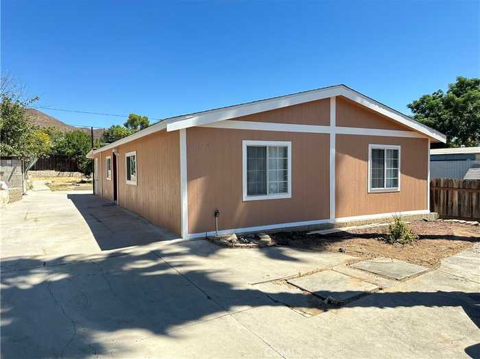 photo 1: 32926 Wildomar, Wildomar CA 92530